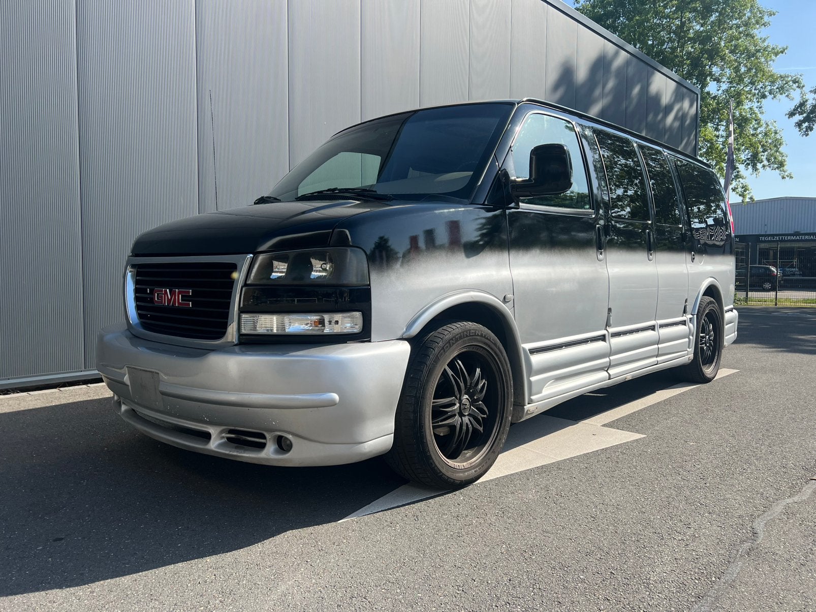 MOET NU WEG! GMC Savana / chevrolet express licht vracht LPG, Auto's, GMC, Particulier, Savana, LPG, 6 deurs, Automaat, Zwart