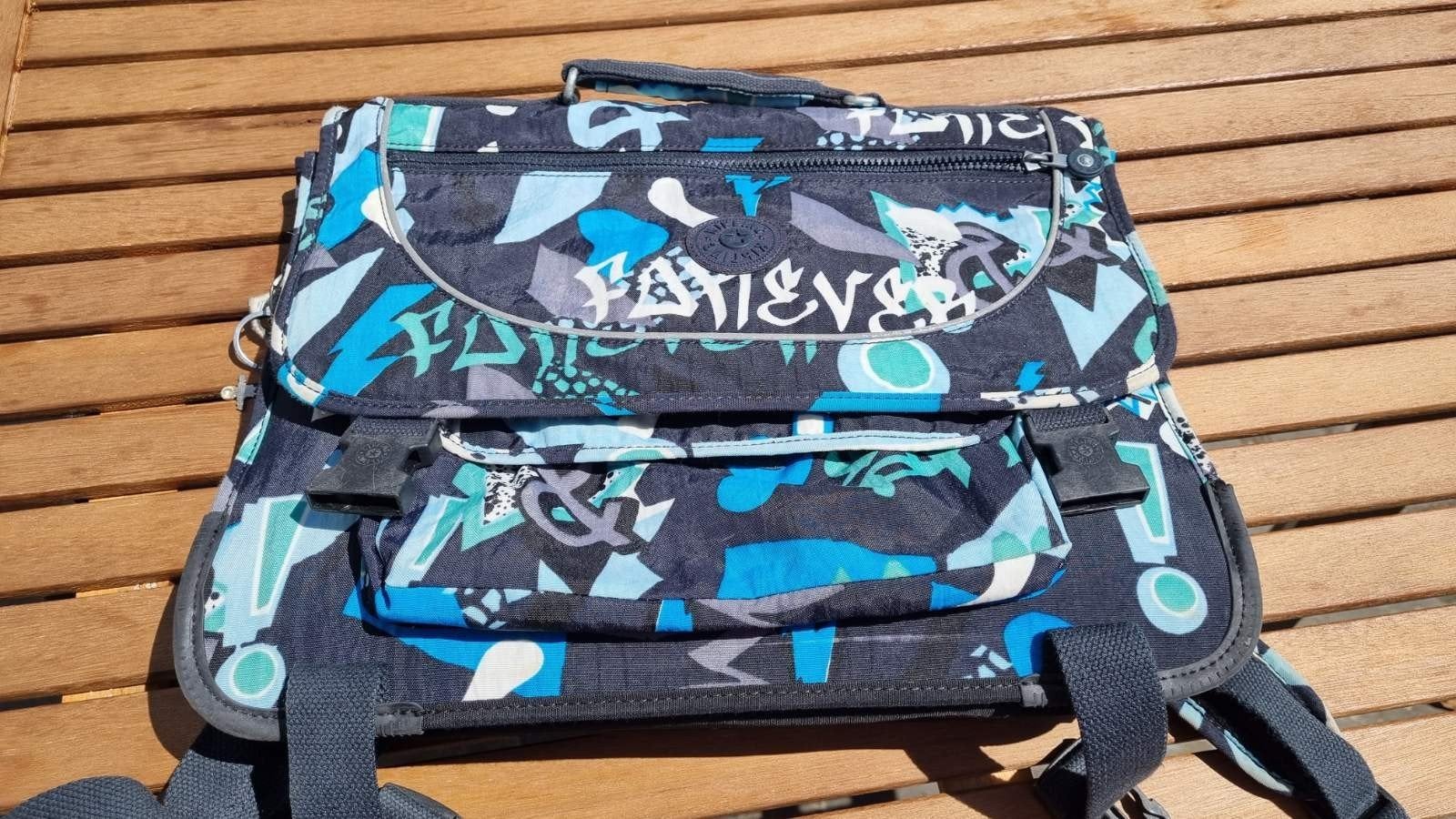 Cartable Kipling, Enlèvement