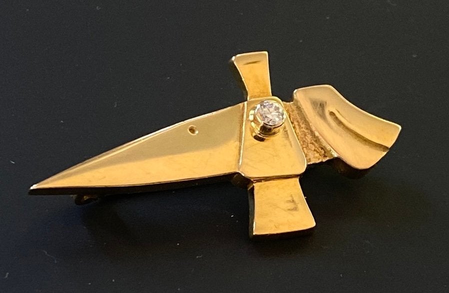 Procurez-vous une broche en or. Hubert Minnebo, Bijoux, Sacs & Beauté, Broches, Enlèvement ou Envoi, Or, Utilisé, Avec pierre précieuse