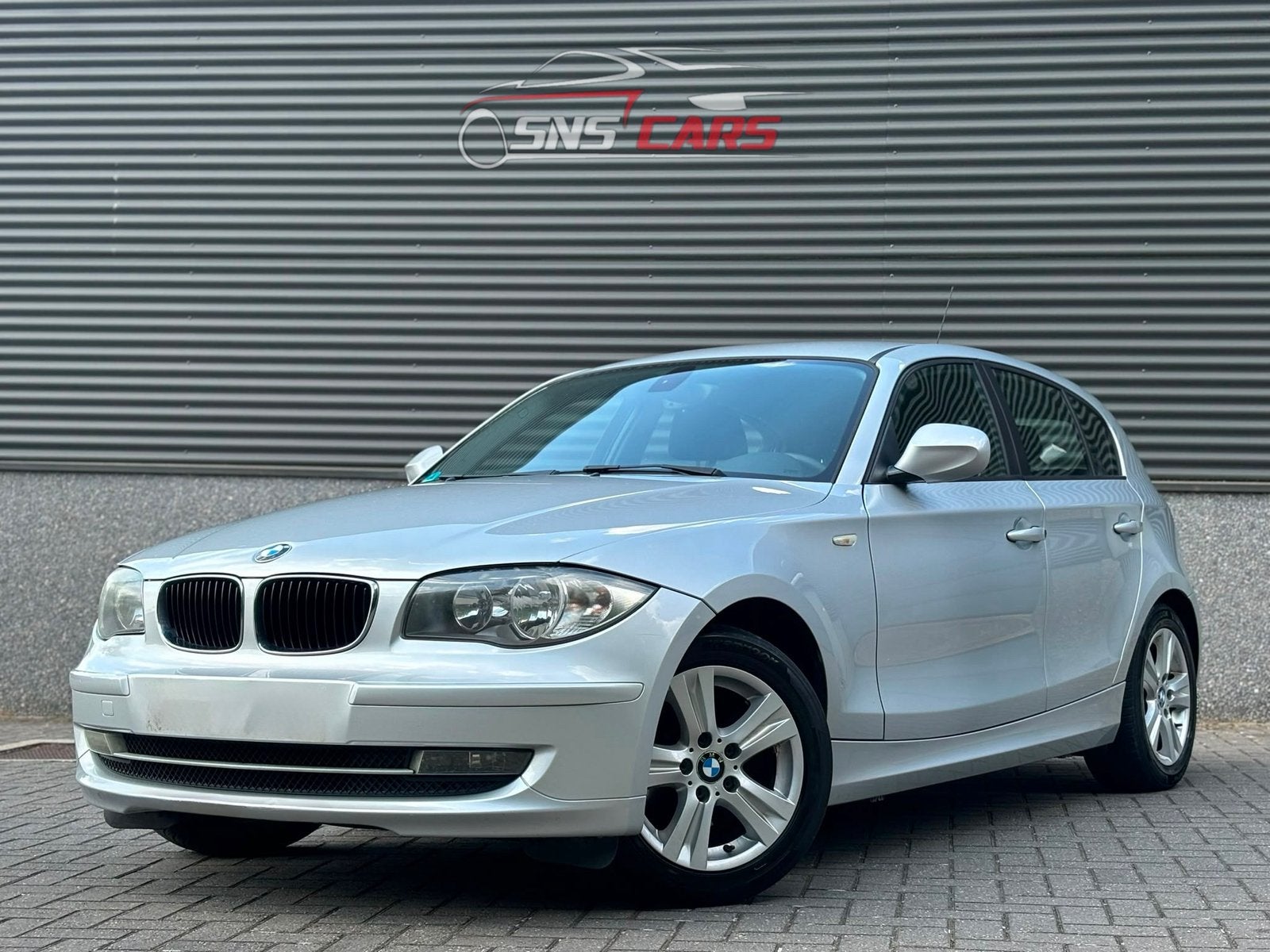 BMW 118i Luxury Line | Climatisation | 5 portes | Bon état, Achat, Entreprise, Noir, 5 portes