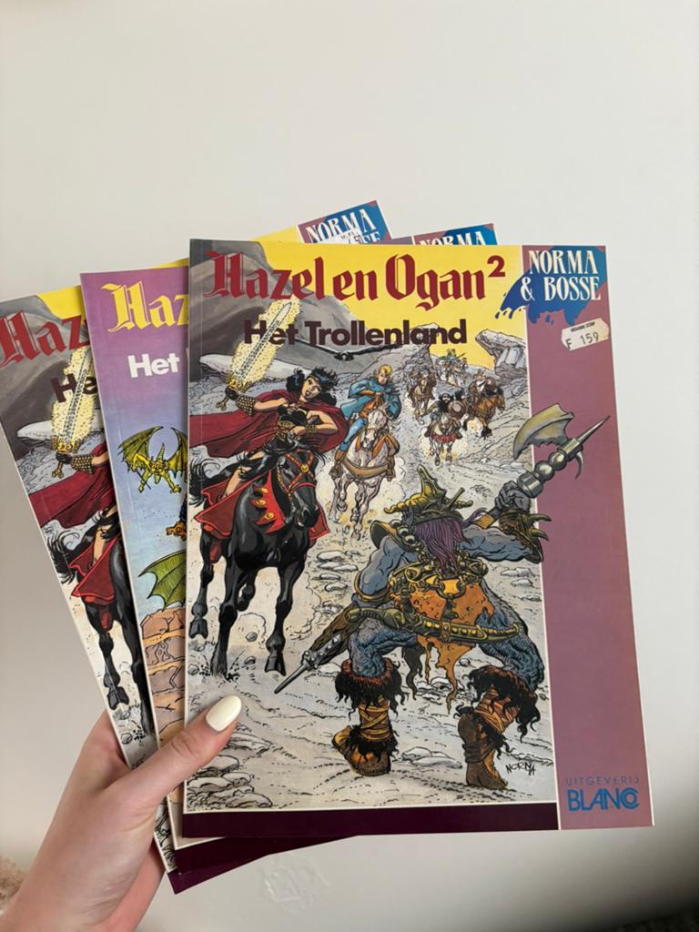 Hazel en ogan strips, Ophalen of Verzenden, Zo goed als nieuw