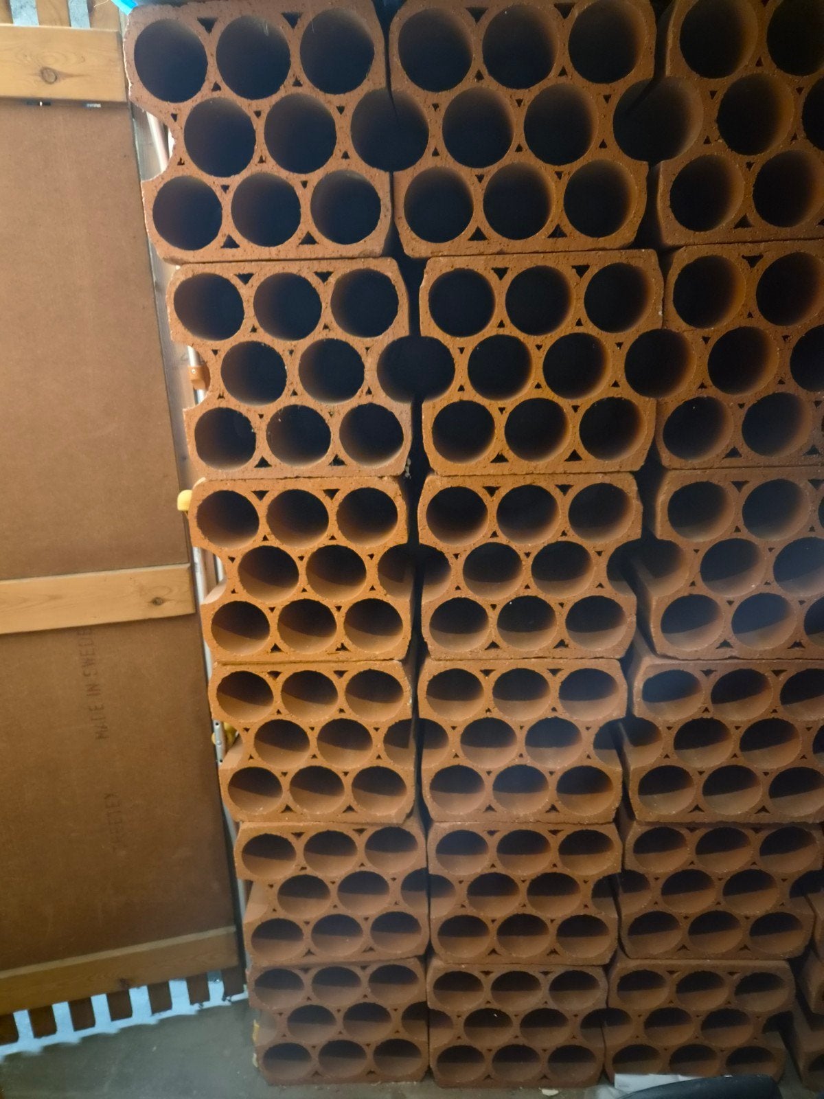 terracotta wijnrek 30 blokken a 8 flessen, Huis en Inrichting, Ophalen, Overige materialen, Gebruikt, 25 flessen of meer
