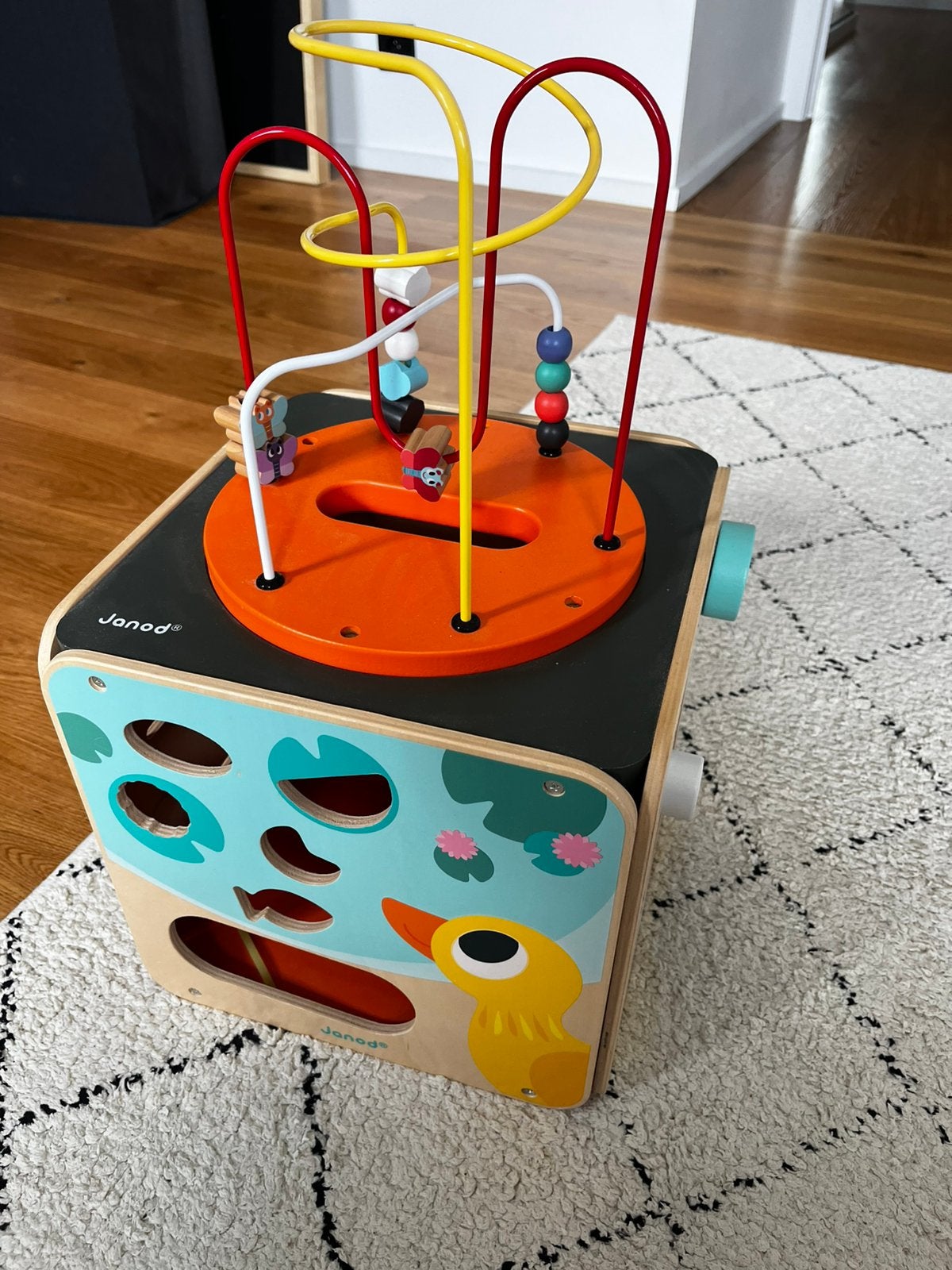 Janod Grand cube multi-activités en bois (bébé/ enfant), Enfants & Bébés, Jouets | Jouets en bois, Enlèvement, Comme neuf