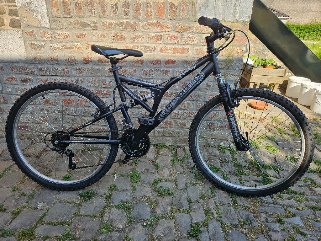 vtt 26 popuces btwin, Vélos & Vélomoteurs, Vélos | VTT & Mountainbikes, Autres marques, Frein sur jante, 49 à 53 cm, Comme neuf