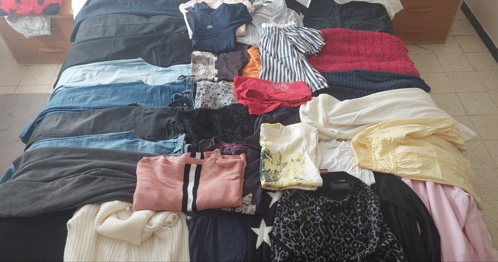 Grote Lot Vrouwen Kleding, Ophalen, Zo goed als nieuw, Maat 38/40 (M)