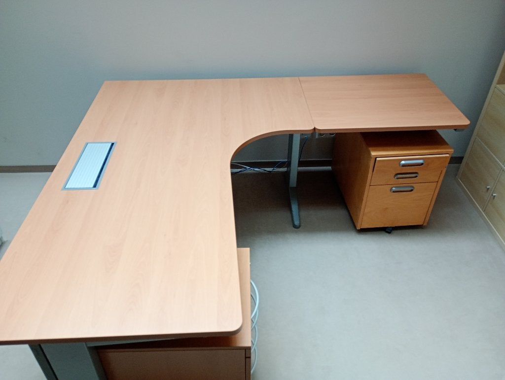 Bureau réglable en hauteur (x2), Électrique, 180 cm, 200 cm, Brun