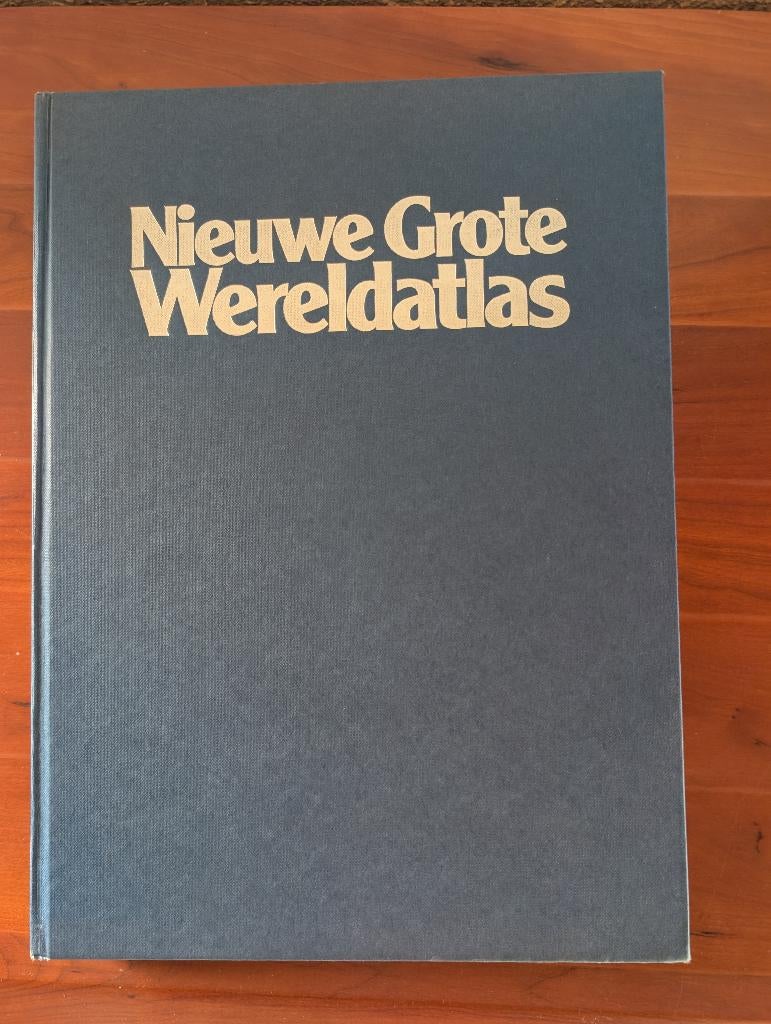 Nieuwe Grote Wereldatlas, Livres, Atlas & Cartes géographiques, Comme neuf, Monde, Enlèvement ou Envoi
