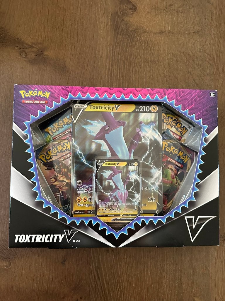 Toxtricity V Box Sealed, Ophalen of Verzenden, Nieuw, Boosterbox