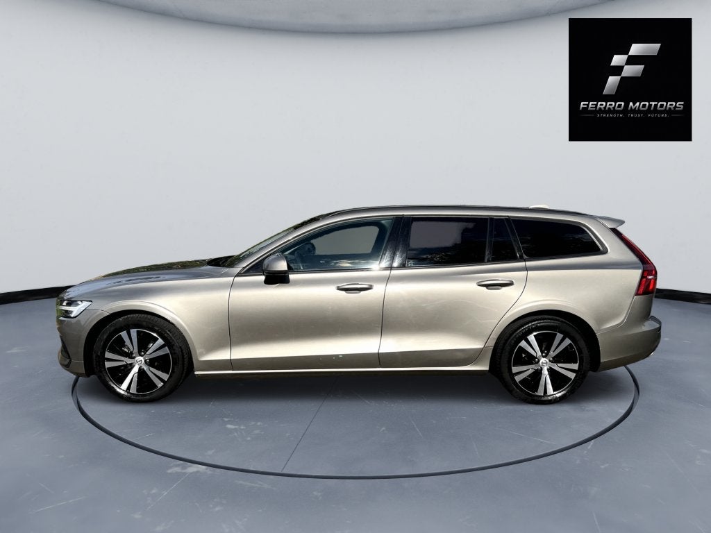 VOLVO V-60 MILD HYBRID 12 M AVEC GARANTIE AUTOMATIQUE, Autos, Achat, Euro 6, Noir, V60
