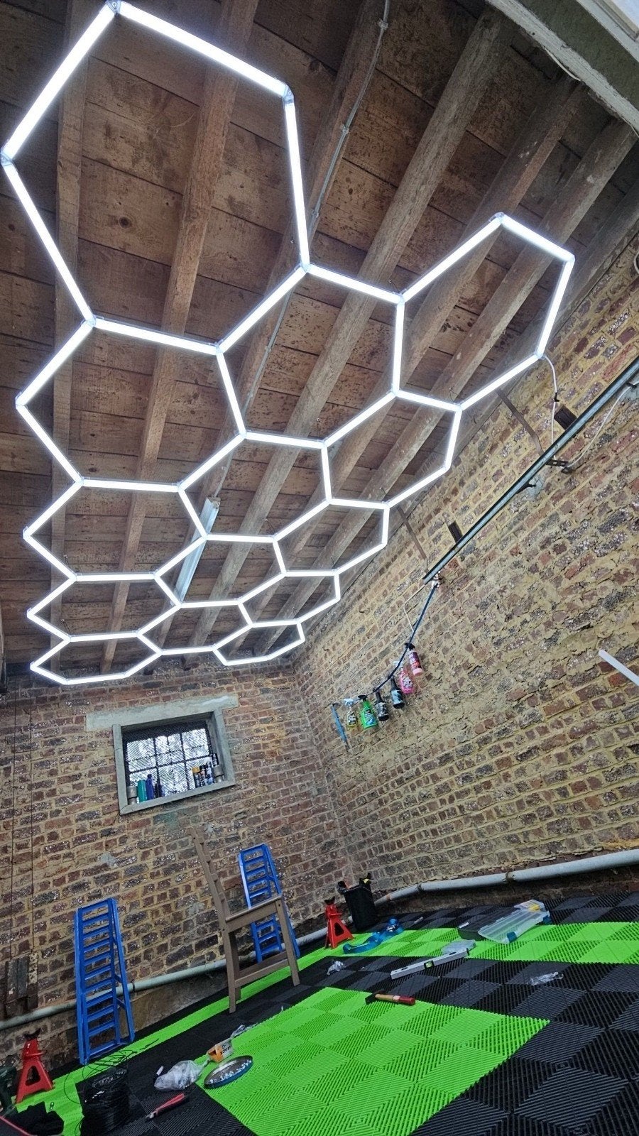 Hexagon + garage tiles, Ophalen