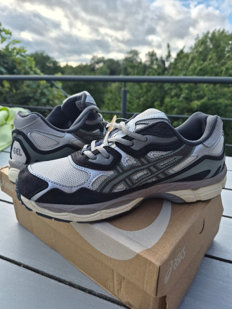 Asics gel NYC, Kleding | Heren, Schoenen, Overige kleuren, Nieuw, Ophalen of Verzenden, Sneakers