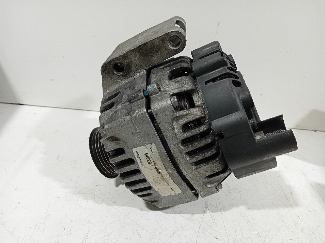 Dynamo Fiat Fiorino, Van der Ven Autorecycling B.V., Gebruikt, Ettenseweg 76, 4706 PB Roosendaal, The Netherlands, Herkomst onderdeel bekend