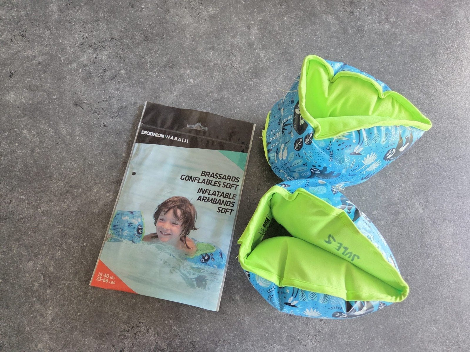 Nabaiji zwemarmbandjes 15-30 kg (blauw-geel), Kinderen en Baby's, Ophalen of Verzenden