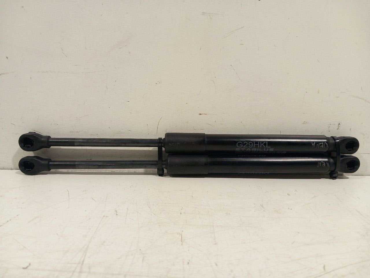 Gasdrukveerset achter BMW Z4, Onderdelen@venauto.nl, Van der Ven Autorecycling B.V., Gebruikt, Ettenseweg 76, 4706 PB Roosendaal, The Netherlands