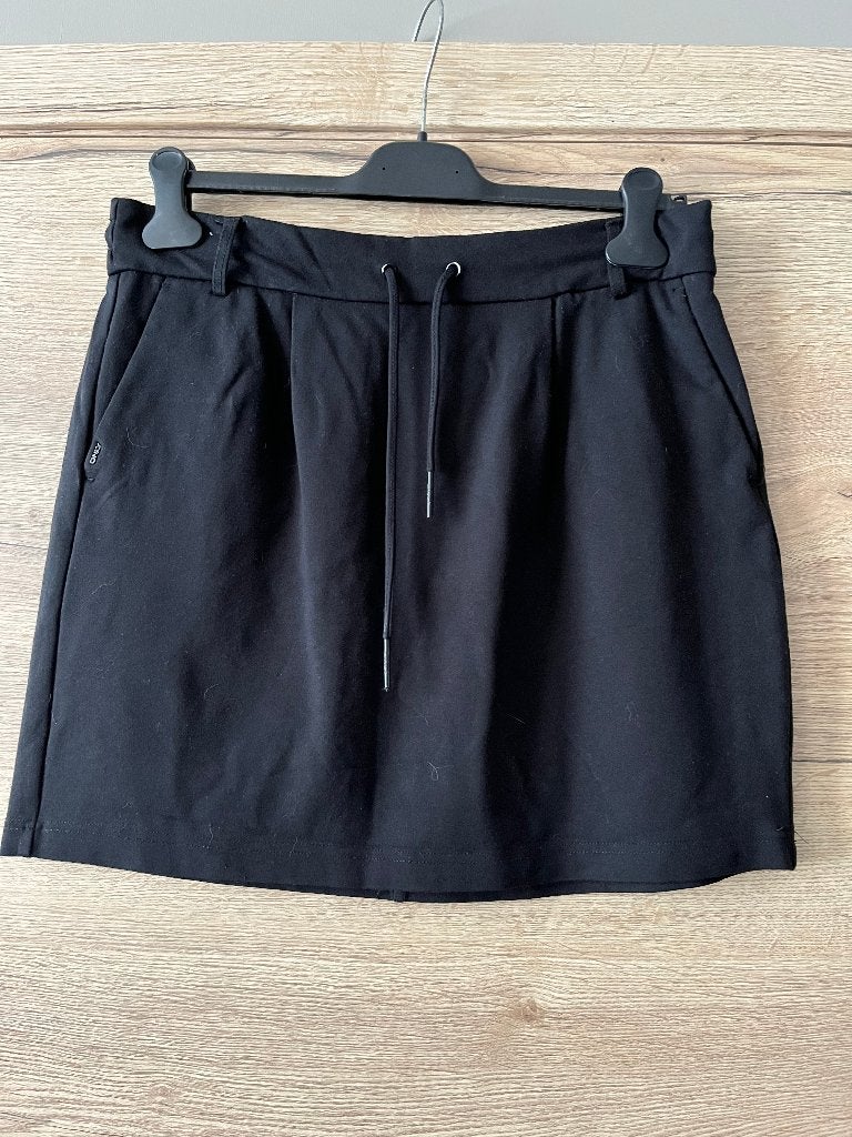 zwarte rok only large, Kleding | Dames, Ophalen of Verzenden