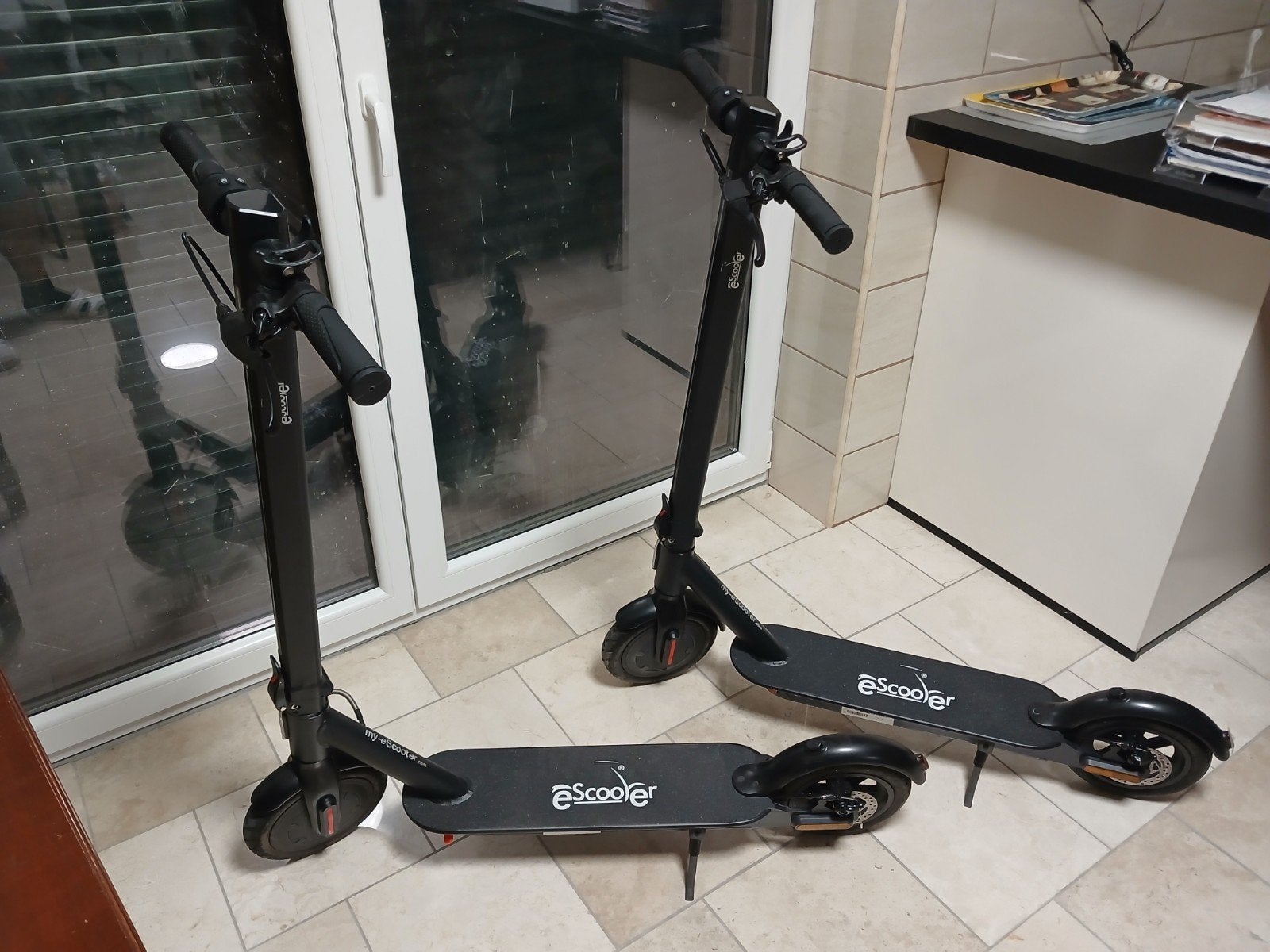 Trottinette électrique neuve à vendre, Vélos & Vélomoteurs, Trottinettes, Enlèvement