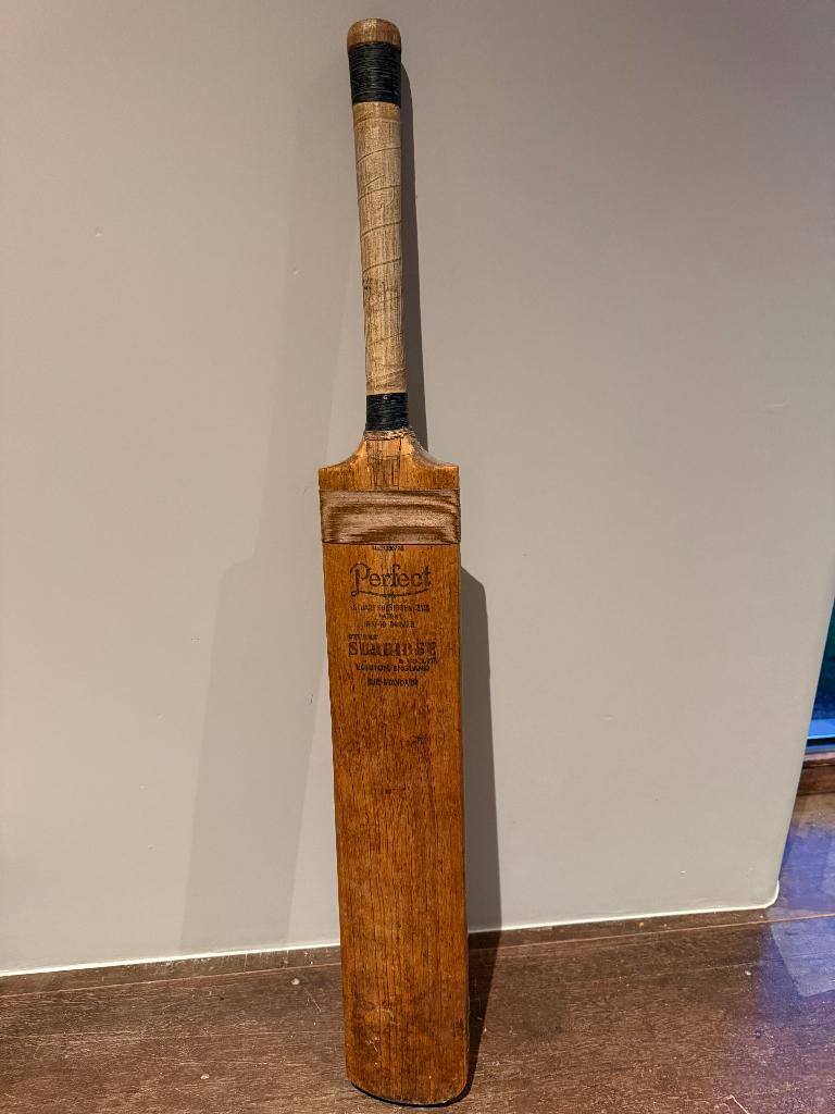 cricket bat, Ophalen of Verzenden