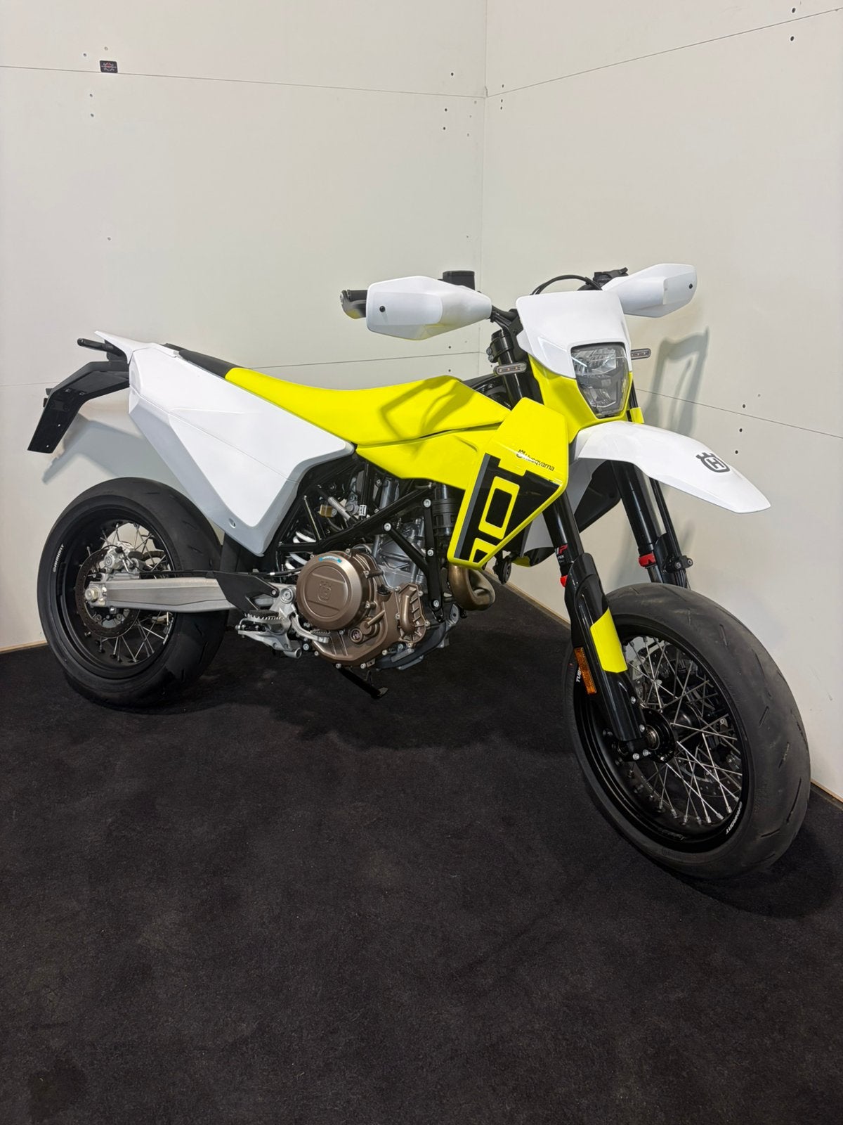 Husqvarna 701, Enlèvement ou Envoi