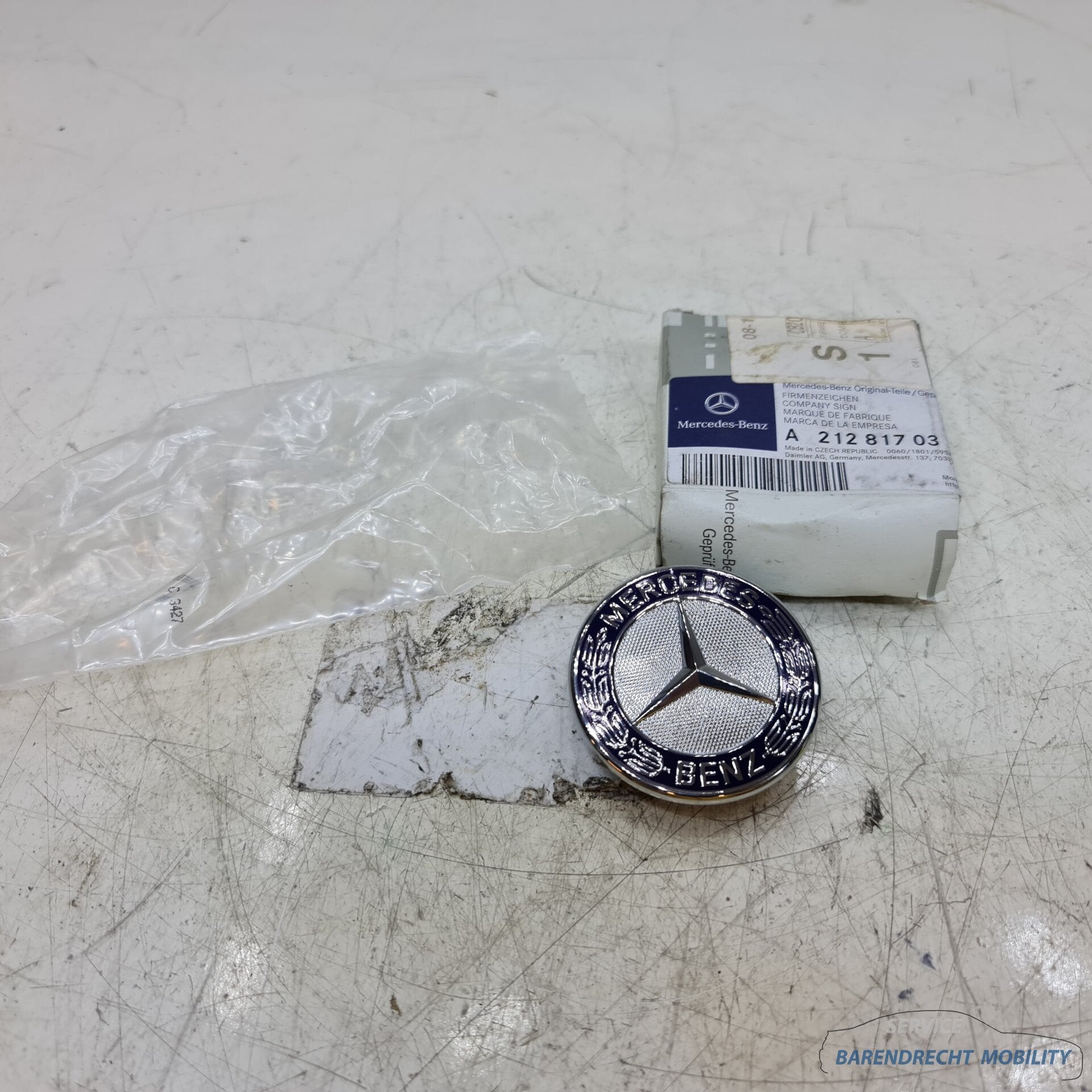 Mercedes motorkap ster zwart NIEUW ongebruikt diverse modell, Mercedes-Benz AG, Mercedes-Benz, Utilisé, Mercedesstrasse 120
70372  Stuttgart, DE