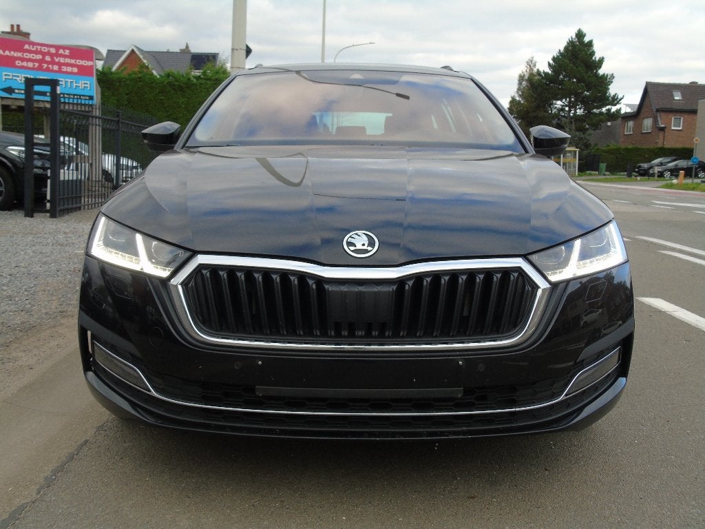 Skoda Octavia Sw 2.0TDI DSG**1e Eigen*Keyless Go*AUTOMAAT, Auto's, Skoda, 4 cilinders, Zwart, Bedrijf, 5 deurs