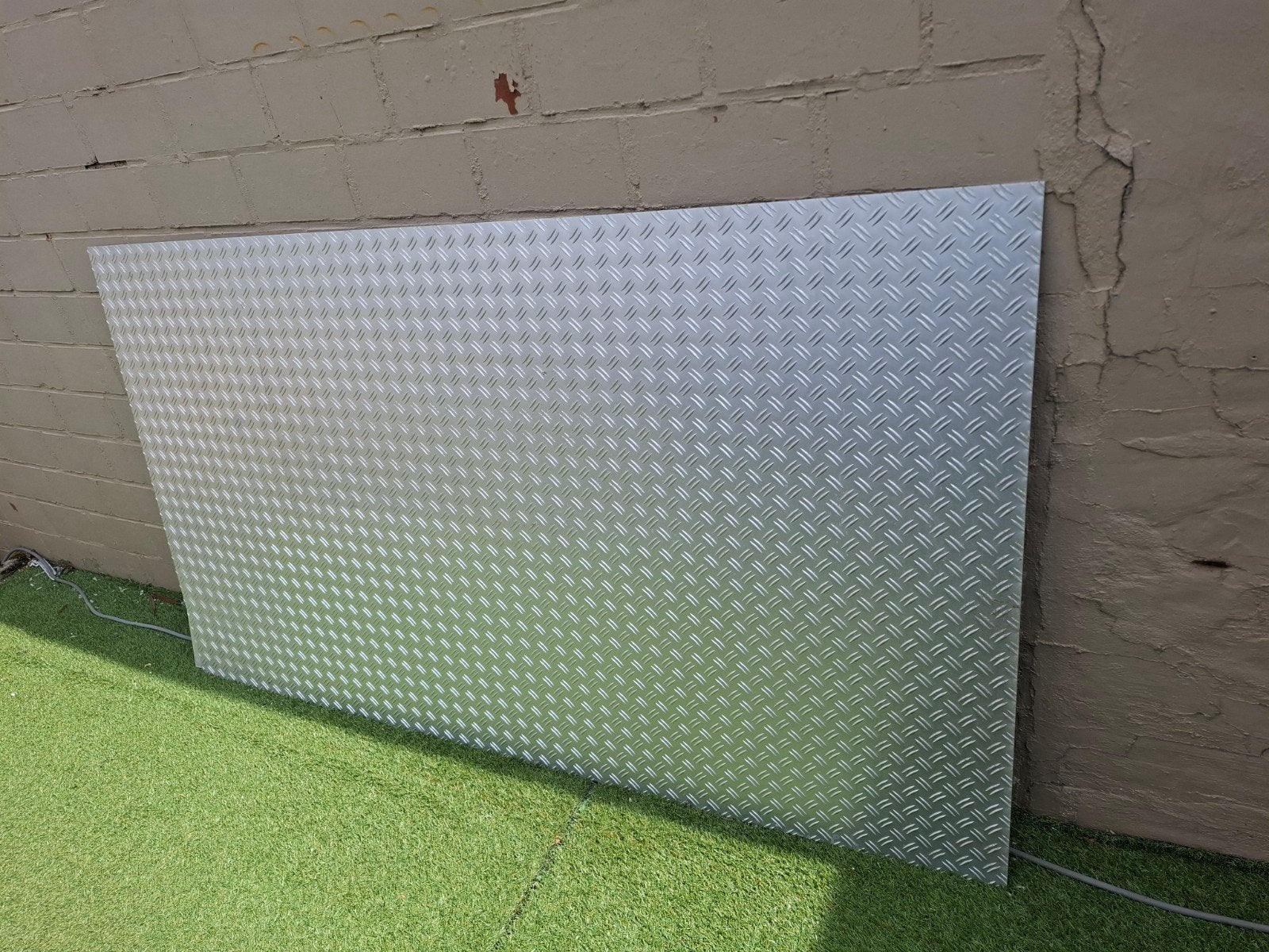 aluminium antislip platen 2 mm en 4 mm met traan te koop, Bricolage & Construction, Métaux, Enlèvement, Comme neuf, Aluminium