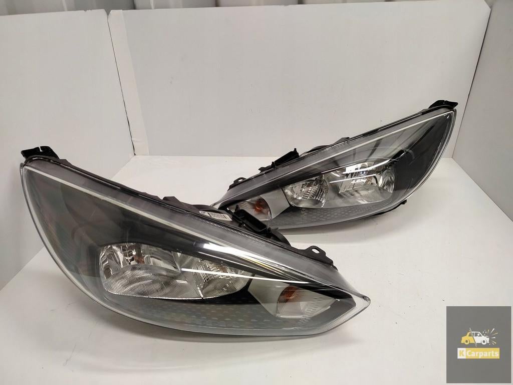 F1EB-13W030-EC, Ford Focus MK3 Lift Noir fonc Sans lampe LED, Info@ford.com, Ford Motor Company, American Road 1
48126  Dearborn