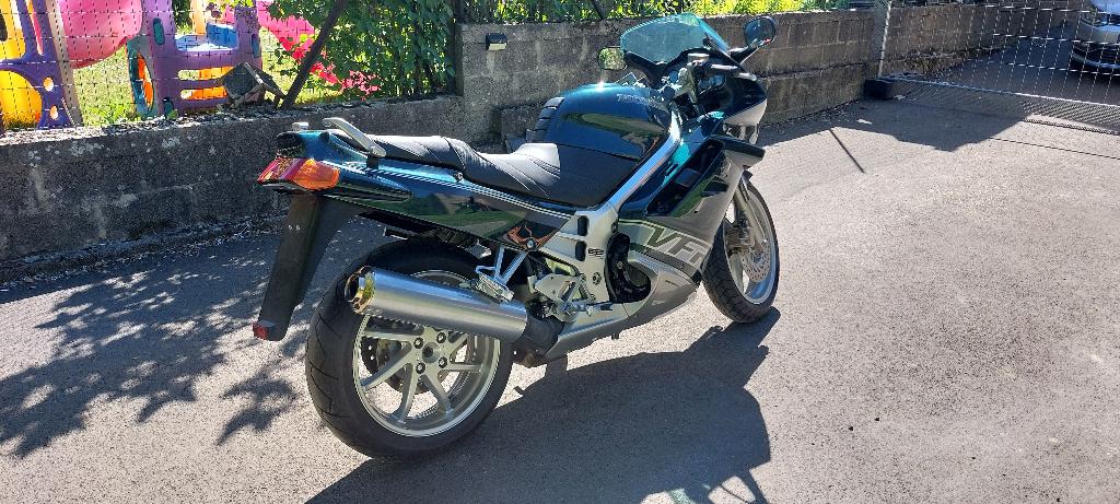 Honda VFR 750 RC36