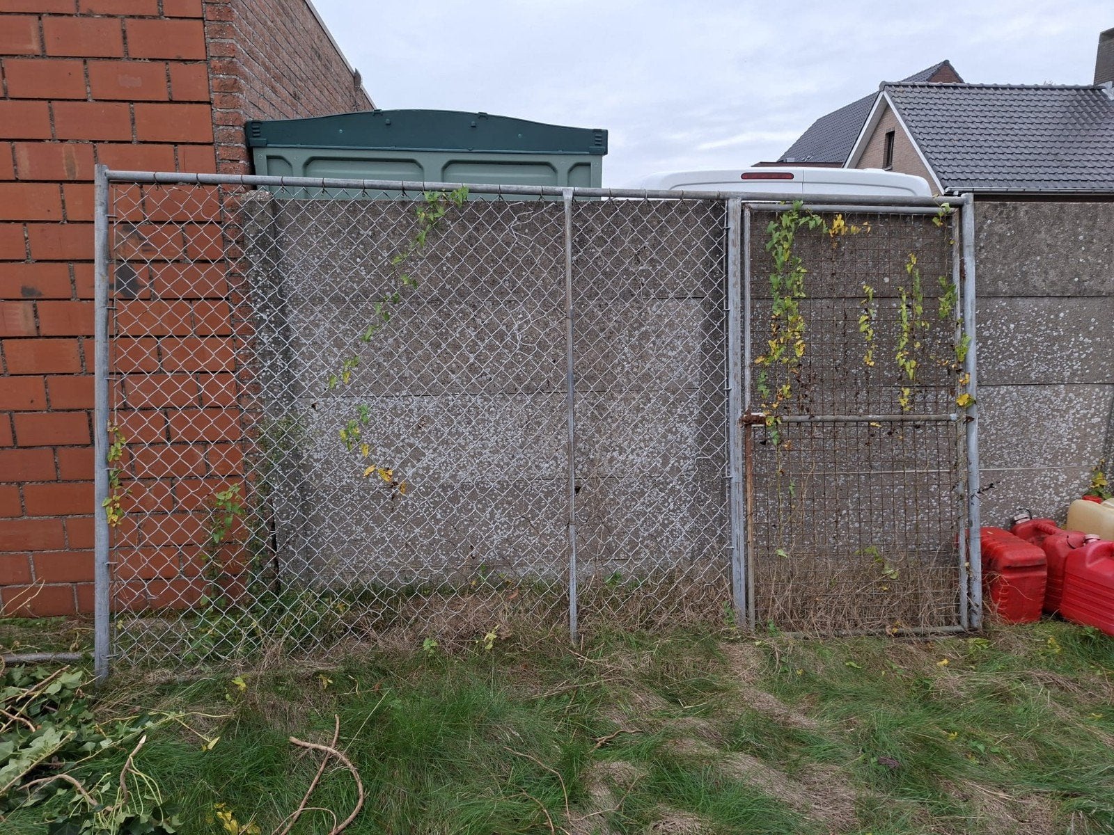 Gaashekwerk met poort, Tuin en Terras, Ophalen