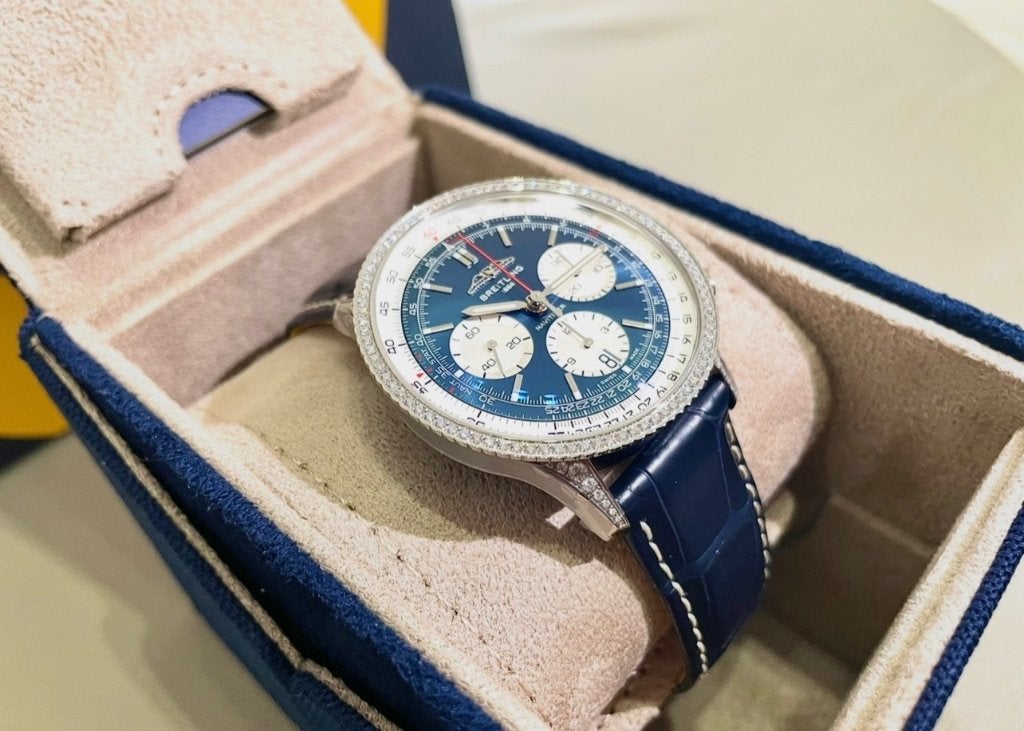 Breitling Navitimer Chrono 41 Blue Diamond 2026, Bijoux, Sacs & Beauté, Breitling, Cuir, Synthétique, Enlèvement