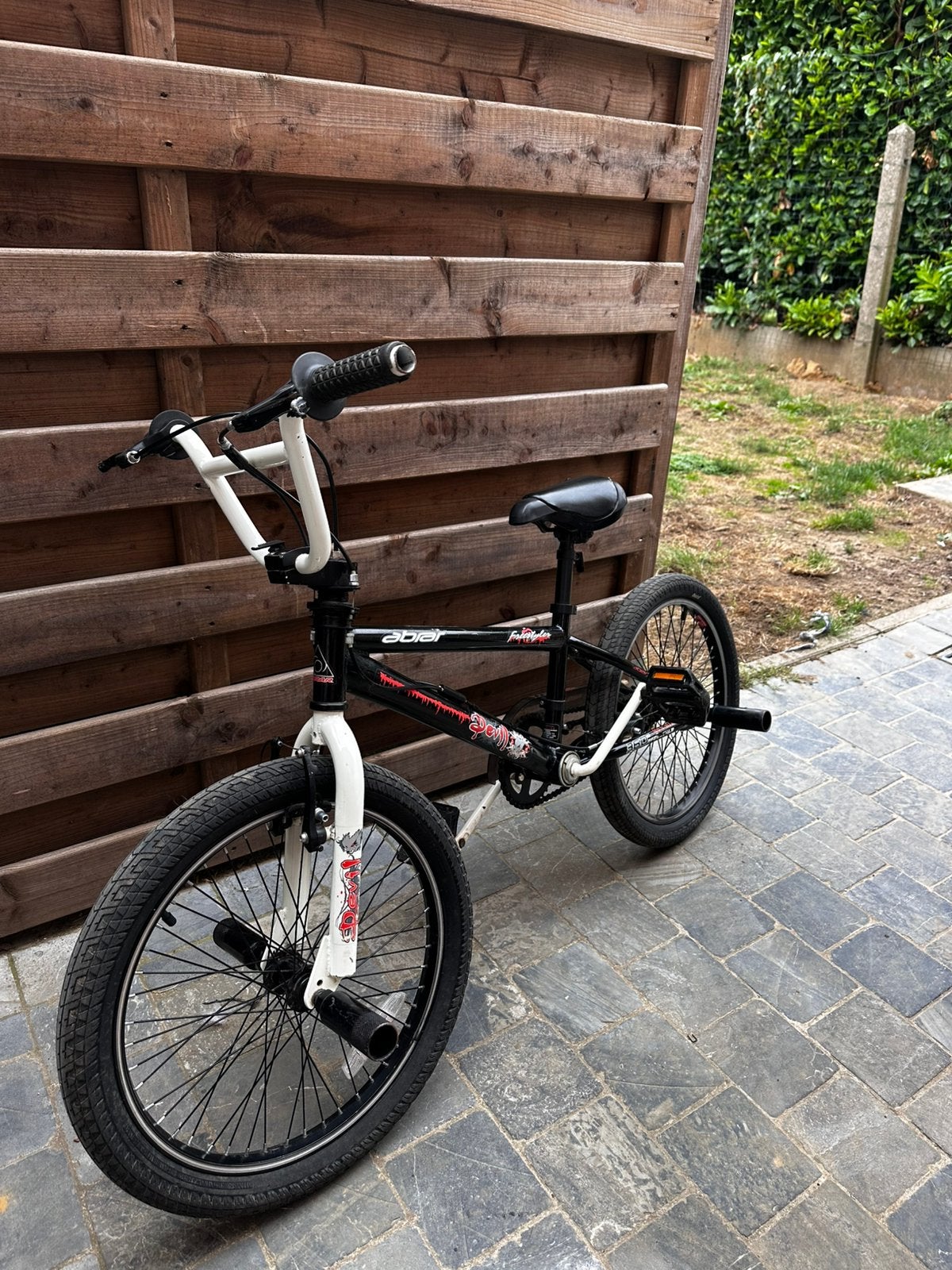 BMX Abrar, Enlèvement, Utilisé