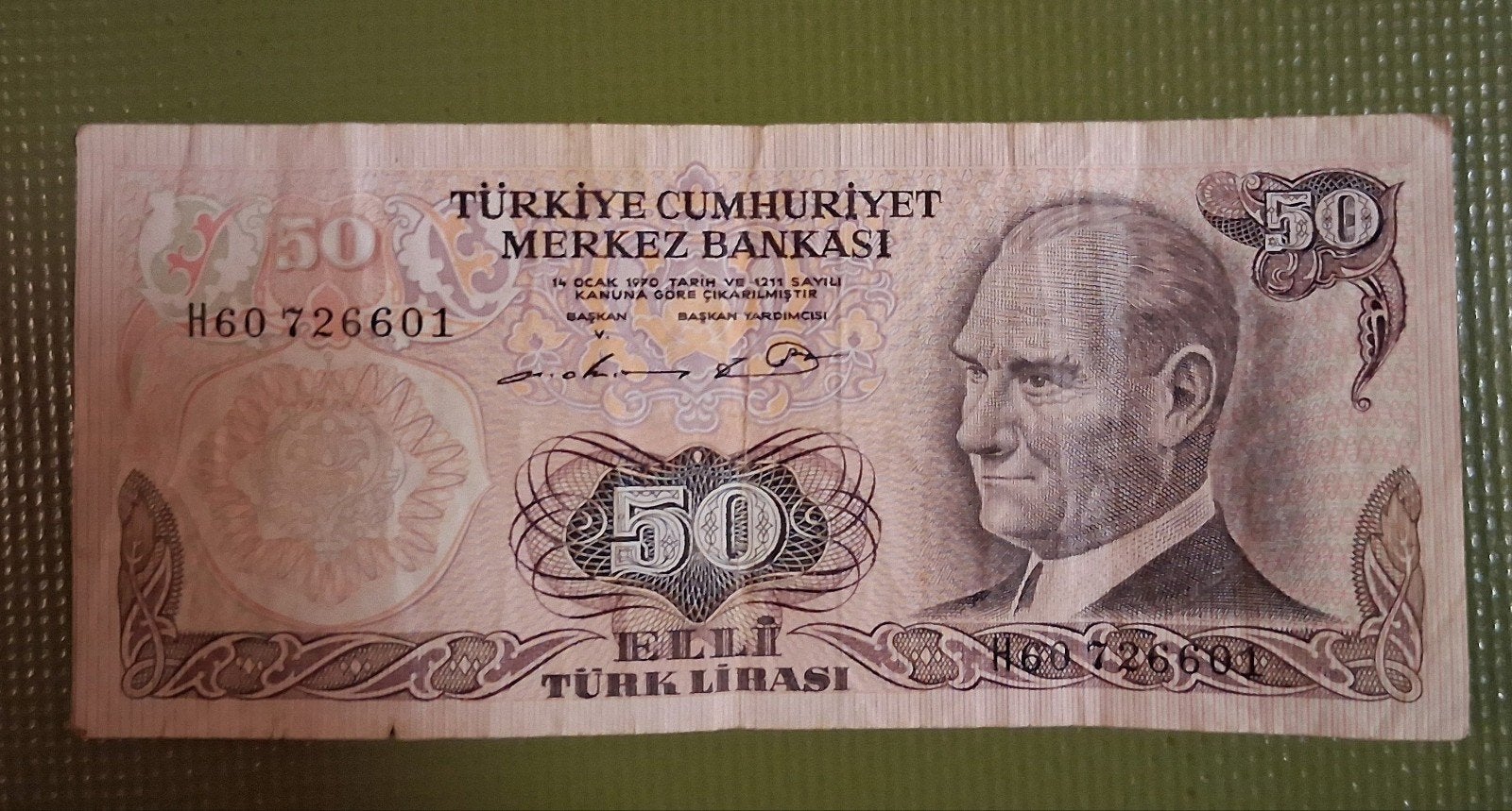 Turquie, 50 lirasi turques, billet de banque joliment usagé, Timbres & Monnaies, Billets de banque | Asie, Enlèvement ou Envoi