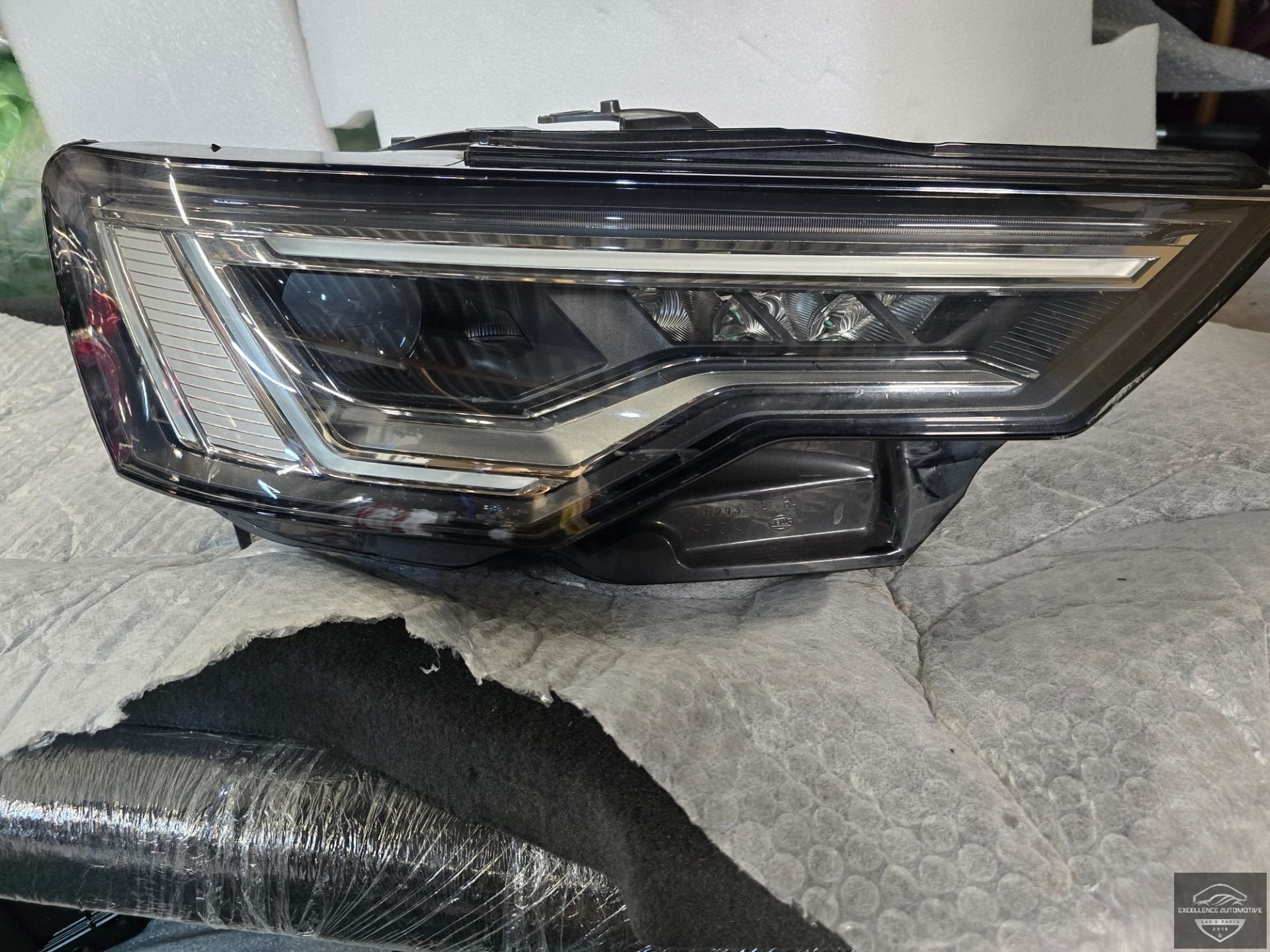 Audi A6 4K C8 Facelift Vol LED Koplamp Rechts 4K0941040, Gebruikt, AUDI AG, Auto-Union-Strasse 1
85045  Ingolstadt, DE, Audi