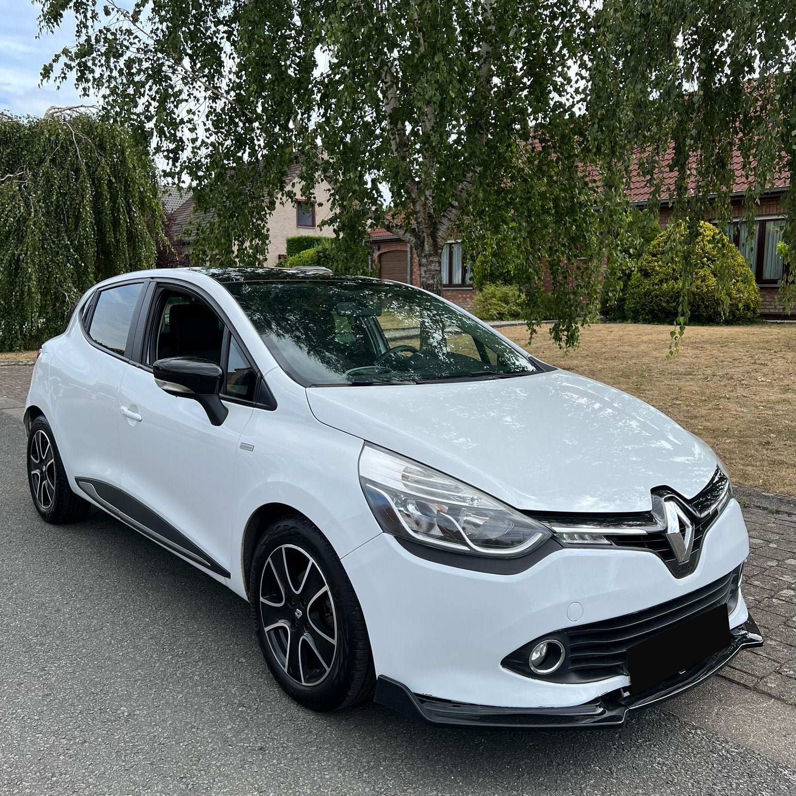 Renault Clio IV 2015 1.2i Community, USB, Boîte manuelle, Entretenue par le concessionnaire, Noir