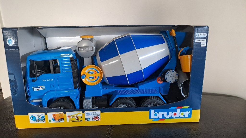 Bruder betonmixer, Ophalen, Zo goed als nieuw