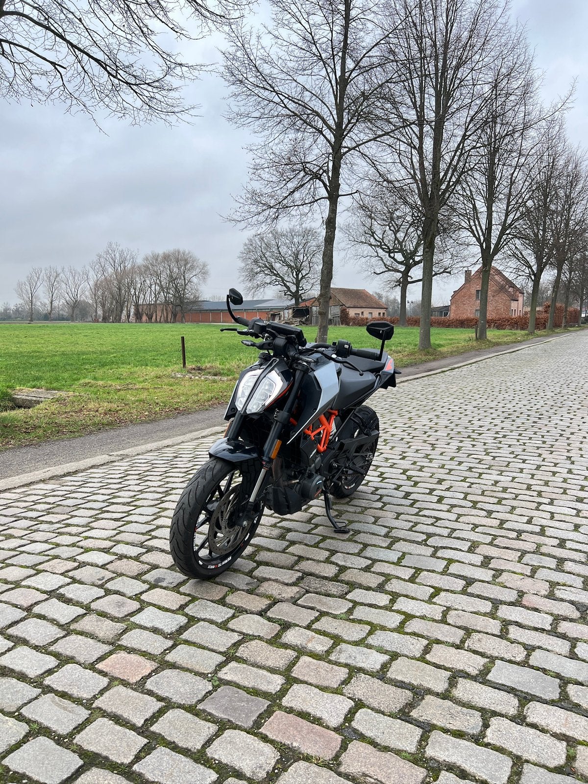 KTM DUKE 390, Motoren, 390 cc, Gebruikt, Particulier, Minimaal motorrijbewijs A2