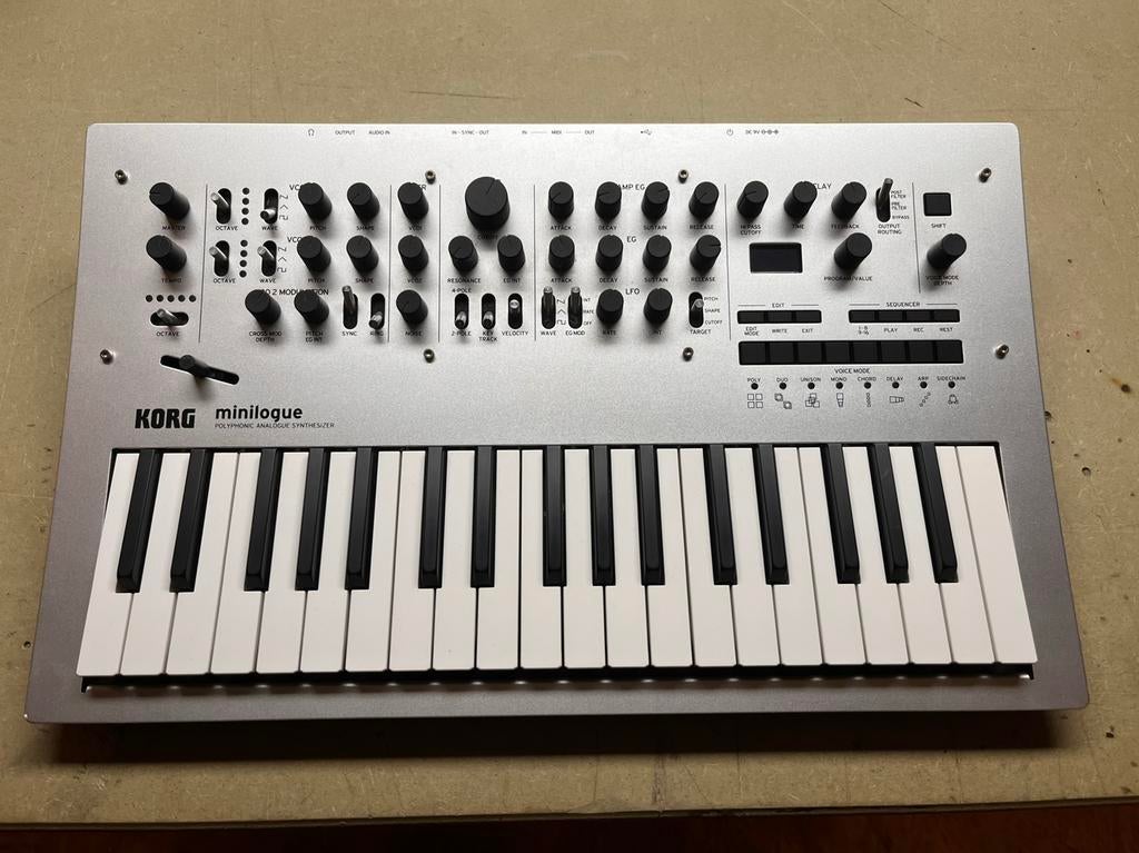 Korg Minilogue, Enlèvement ou Envoi, Utilisé, Korg