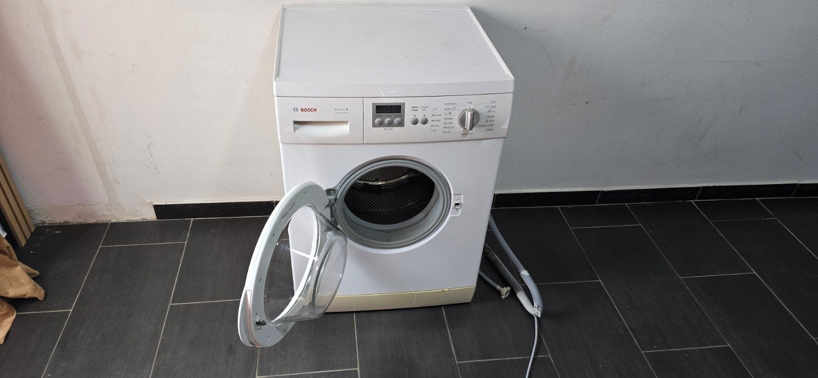 lave-linge BOSCH WAE28210FF
Lave-linge en pose libre
Chargem, Enlèvement ou Envoi