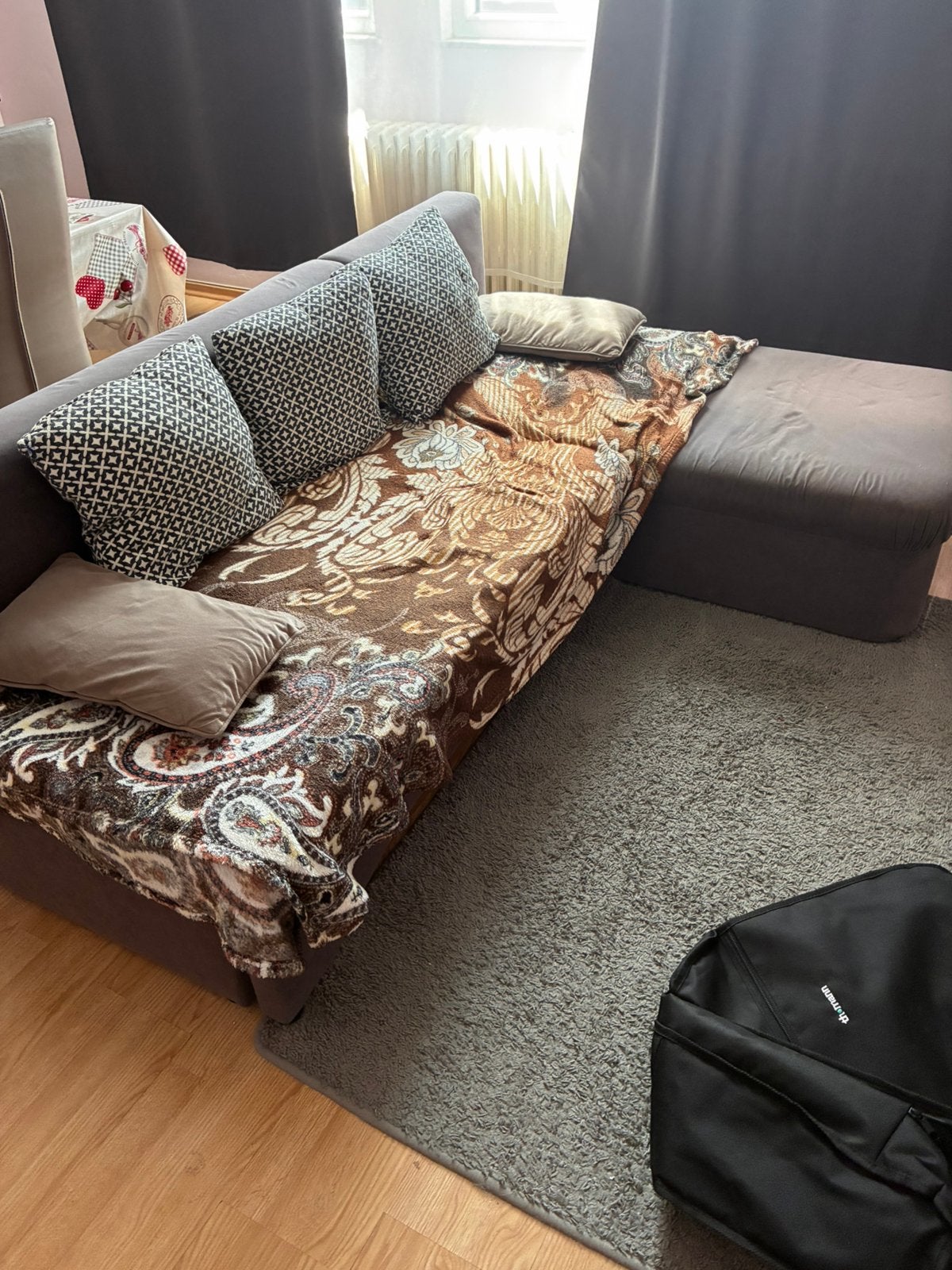 Canape convertible avec coussin, Enlèvement, Comme neuf
