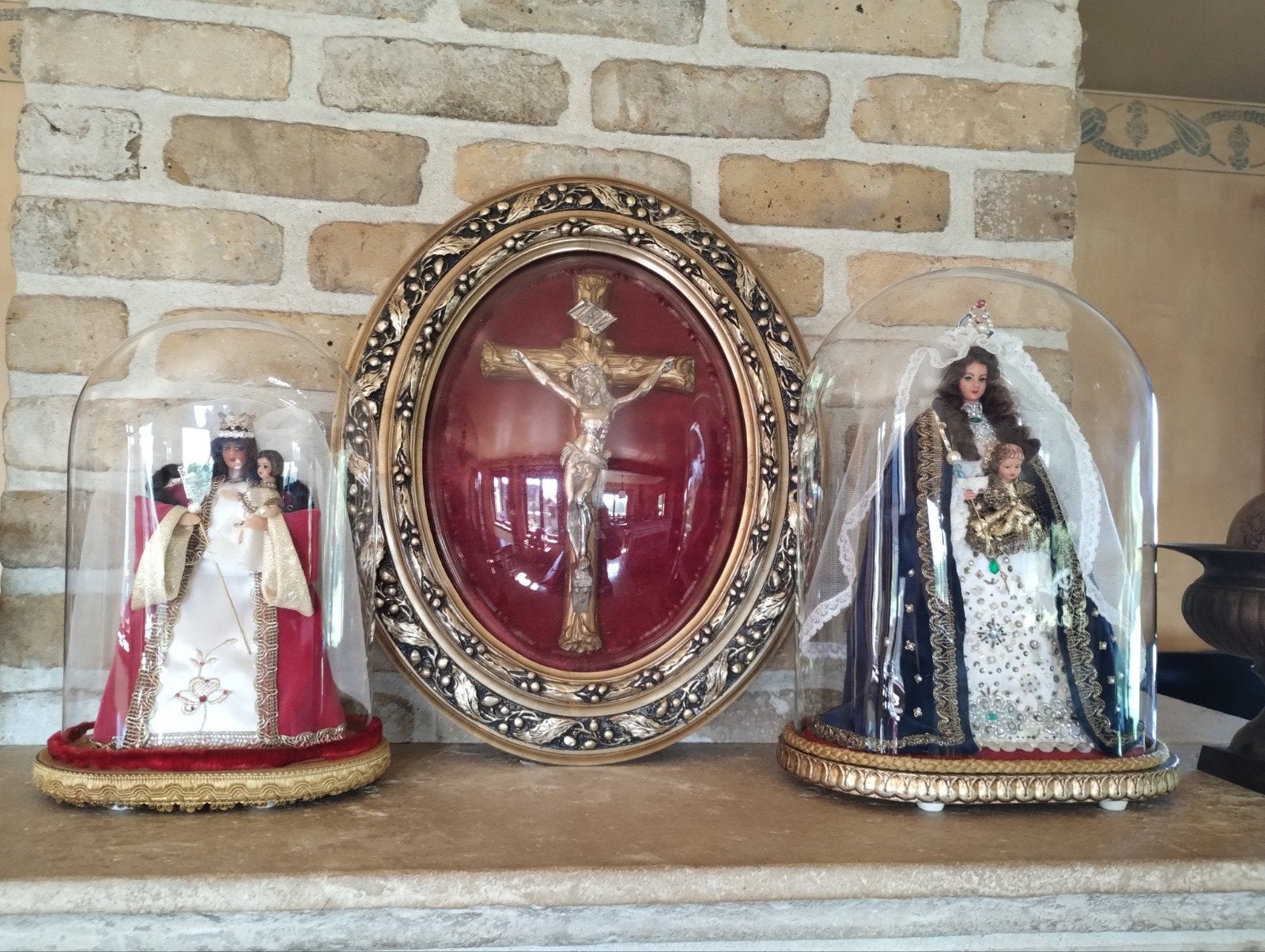 cloche en verre et Marie, Jésus en verre convexe, Antiquités & Art, Enlèvement ou Envoi
