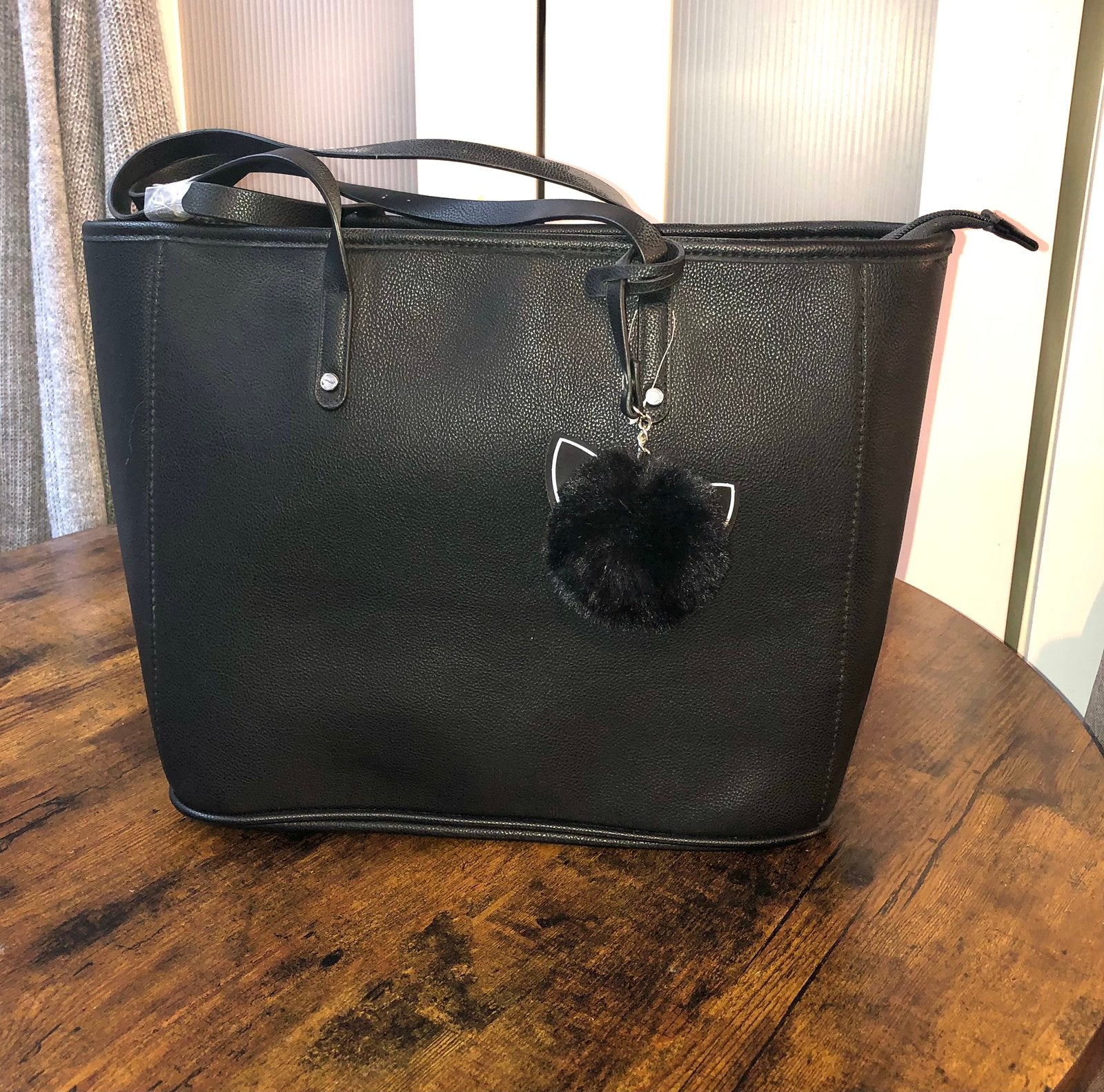 Nieuw handtas van c&a, Enlèvement, Neuf, Noir, Sac à main
