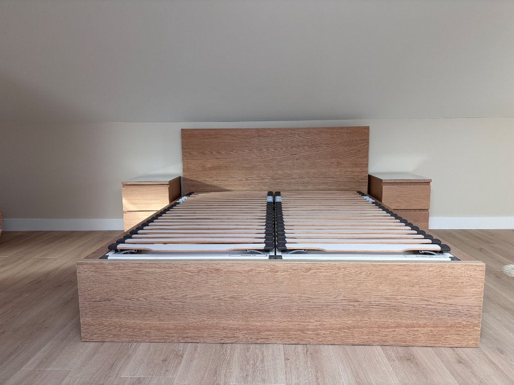 Malm IKEA bed van 160 cm met boxspring en nachtkastjes, Ophalen, Gebruikt, Beige, Tweepersoons