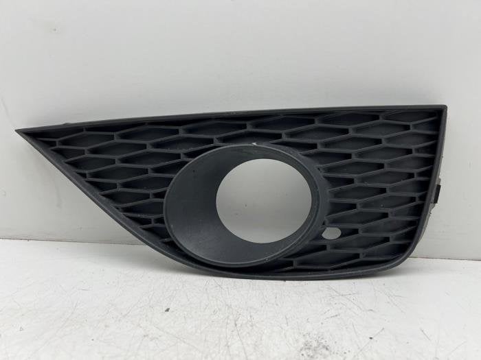 Plaque de protection feu antibrouillard droit d'un Seat Ibiz, -, 3 mois de garantie, Utilisé, -