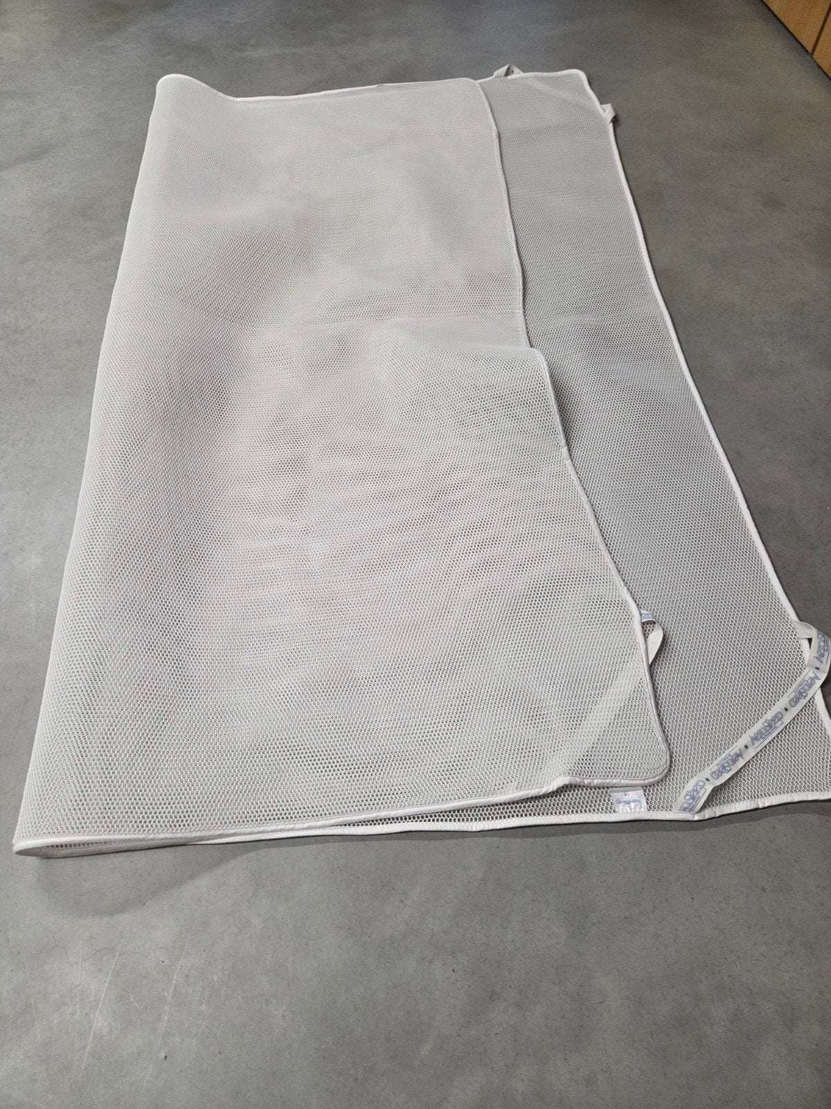 Protège-matelas à effet ventilé, Enlèvement, 180 cm, Matelas