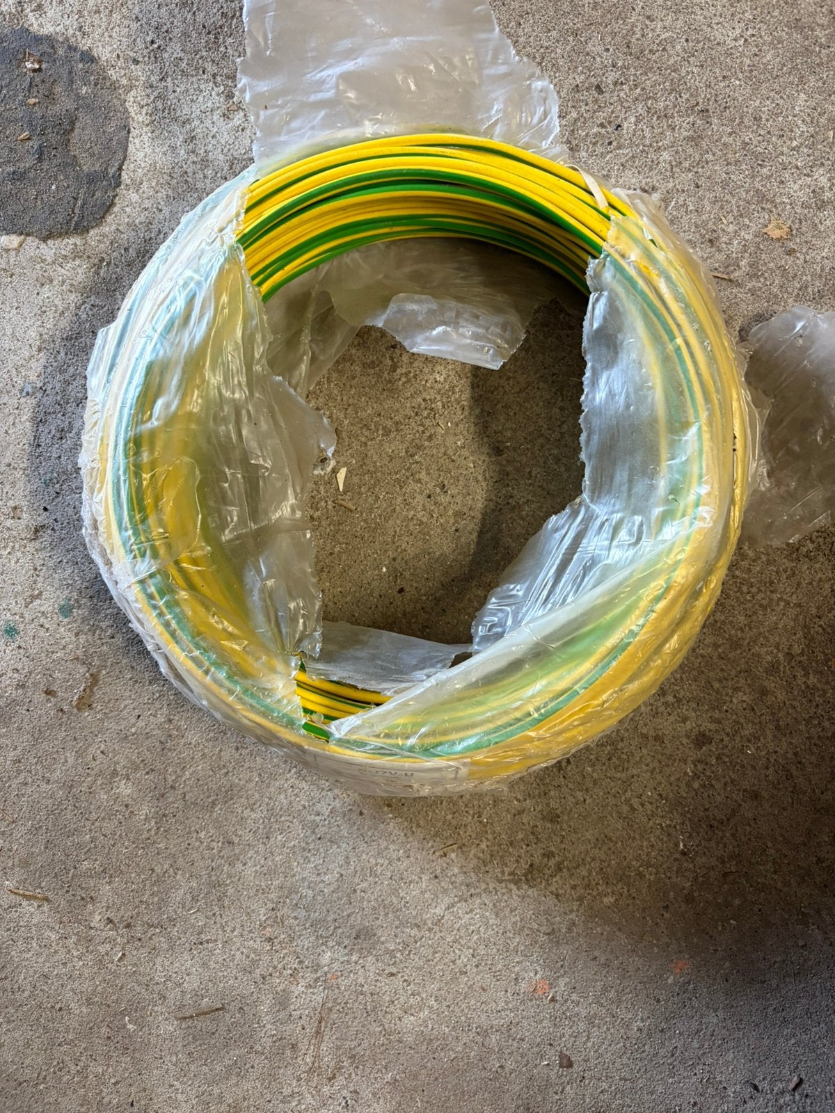 Aarddraad 6mm² H07V-U (VOB) Geel-Groen, Doe-het-zelf en Bouw, Ophalen, Zo goed als nieuw