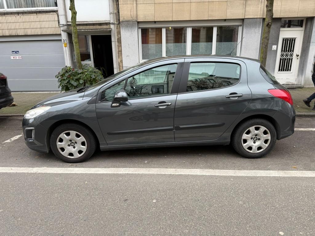 Peugeot 308 - 2013 - Benzine - 207000km - LEZ OK, Auto's, Particulier, Te koop, Benzine