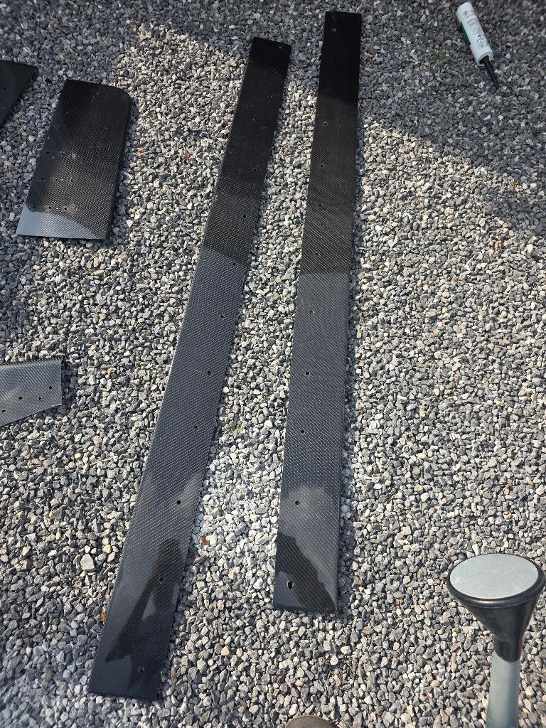 Carbon side skirts lip, Autos : Divers, Tuning & Styling, Enlèvement