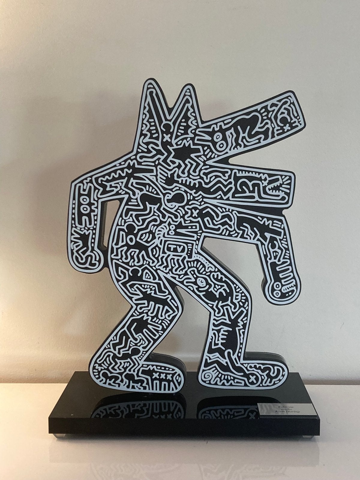 Keith Haring (After) : sculpture en verre acrylique avec COA, Antiquités & Art, Art | Objets design, Enlèvement ou Envoi