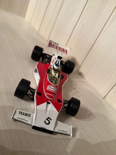 Minichamps 1/18 Mika Hakkinen Testcar conversion, Hobby en Vrije tijd, Modelauto's | 1:18, Ophalen of Verzenden, Zo goed als nieuw