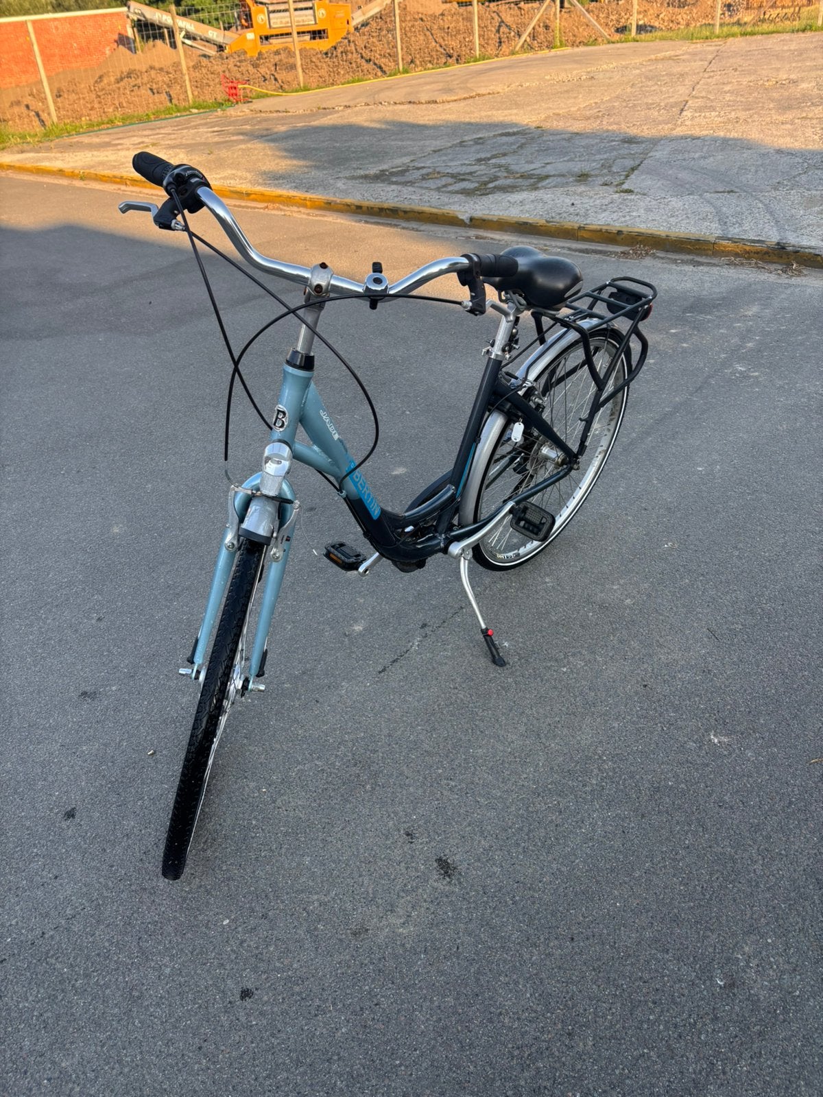 Damesfiets in nette staat, Fietsen en Brommers, Gebruikt, Velgrem, Versnellingen, 56 cm of meer