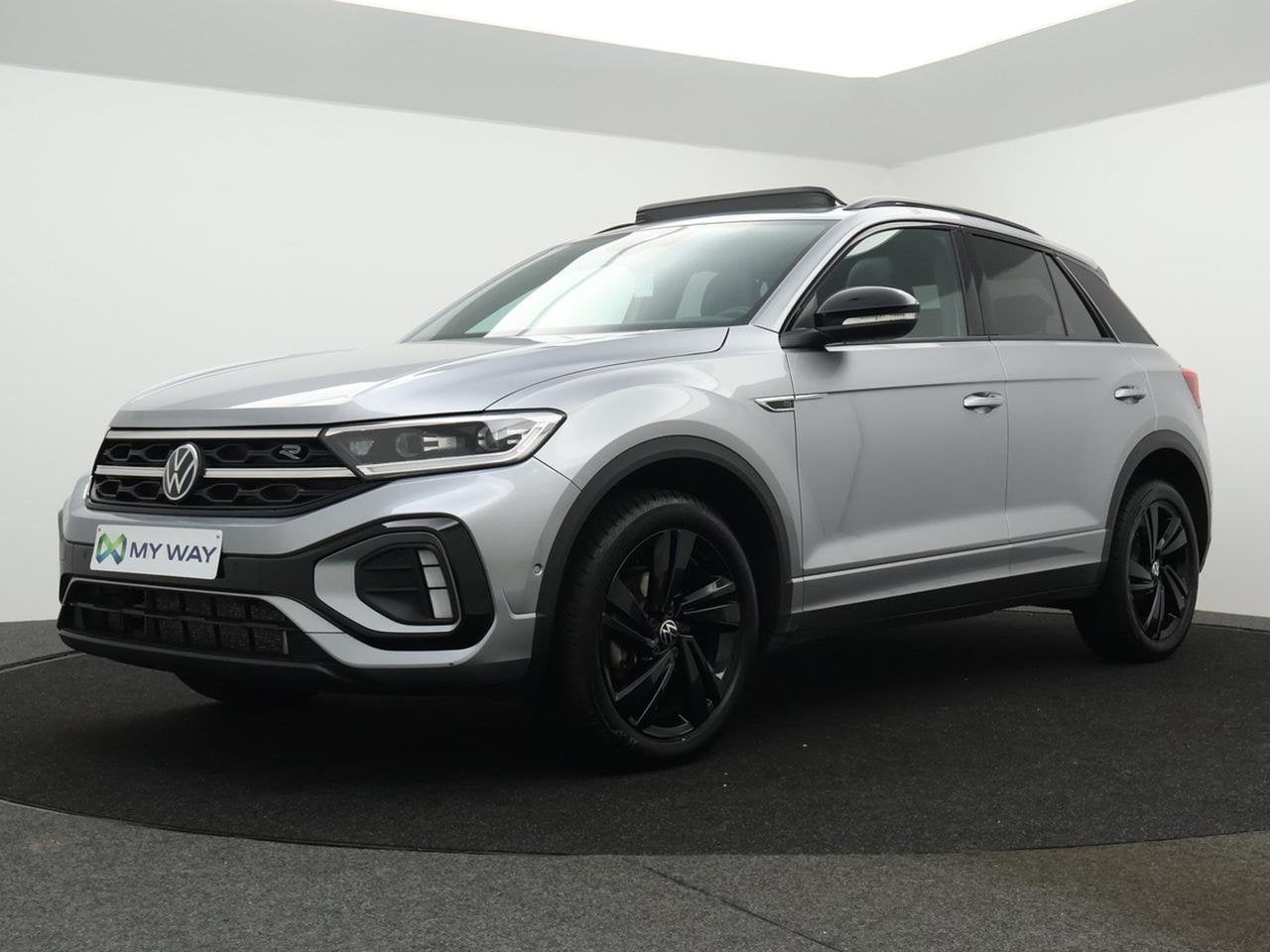 Volkswagen T-Roc 1.5 TSI R-Line Business *AUTOMAAT*PANO*ACC*, Automaat, 139 g/km, SUV of Terreinwagen, Zilver of Grijs